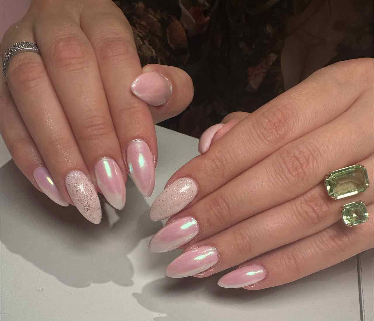 Manucure + Vernis UV + Décoration. Faites vous un cadeau de Noel. Sartrouville 78500